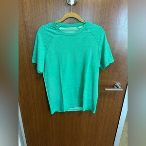 Lululemon Men’s Training Shirt